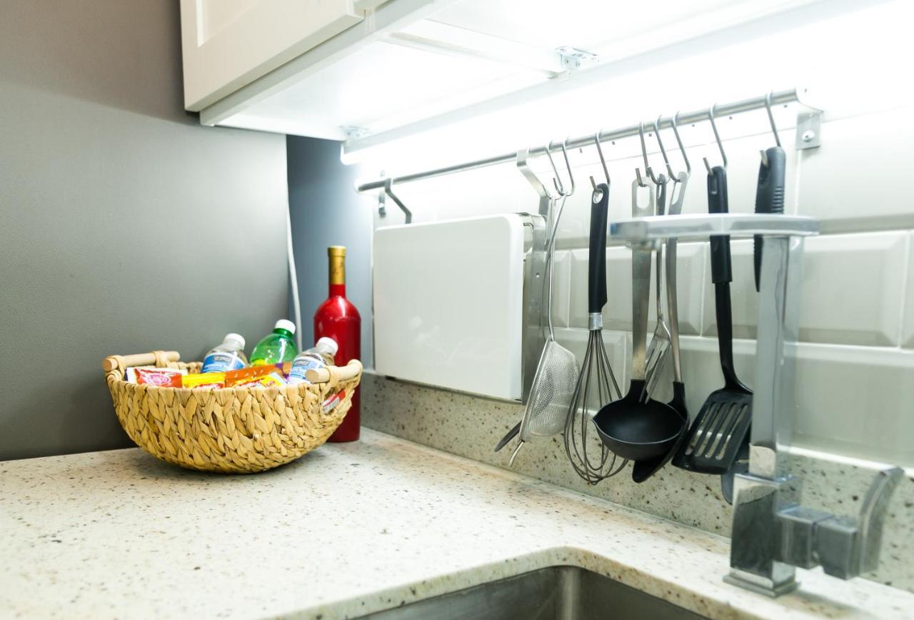Choose To Be Happy At Seymour # 9 And #16 - Studio Apartments Kingston Luaran gambar